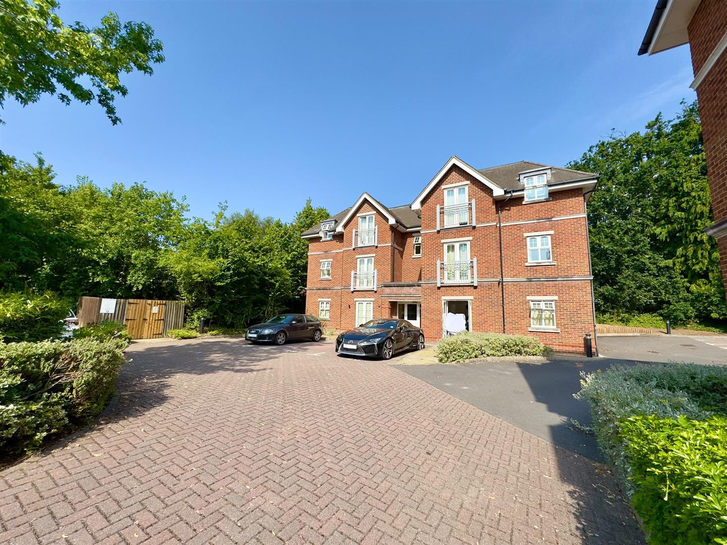Bramshott Place, Fleet